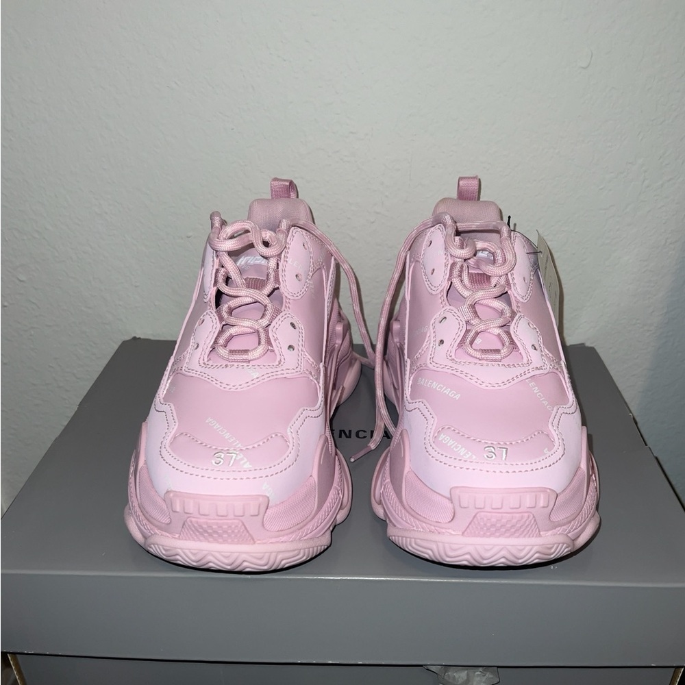 Balenciaga triple s all over logo